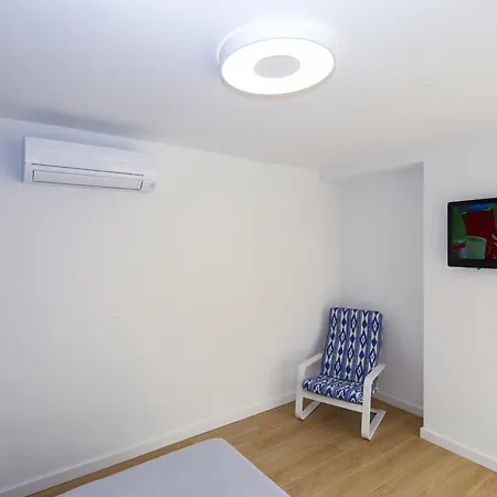 Tous 2 - Only Families Apartamento